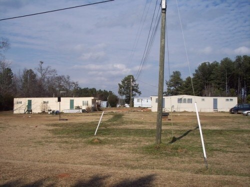 140 Sheri Lynn Ln in Greenville, GA - Building Photo