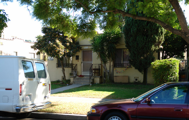 908 E Garfield Ave in Glendale, CA - Building Photo - Building Photo