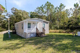326 Smith Rd in Polk City, FL - Building Photo - Building Photo