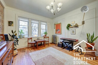 2842 N Whipple St, Unit 3 in Chicago, IL - Foto de edificio - Building Photo