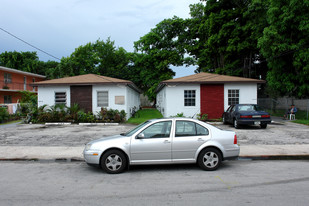 1030 NW 2nd St Apartments