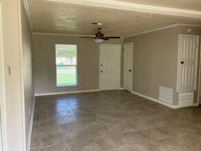 7517 Madison Dr in Biloxi, MS - Foto de edificio - Building Photo