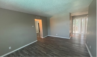 531 Bedford Rd in Bedford, TX - Building Photo