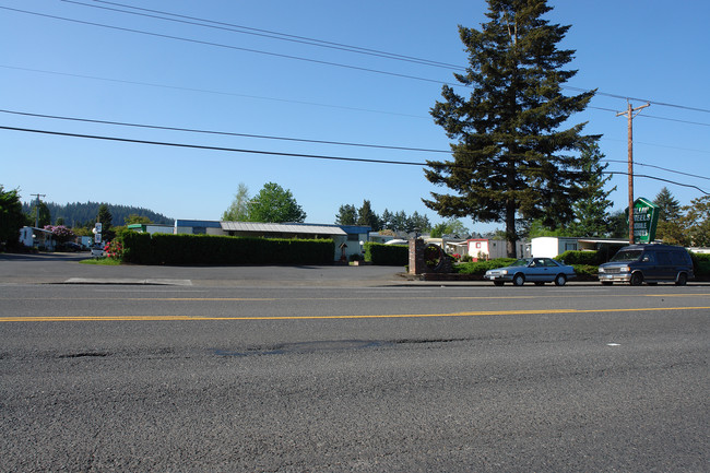 Rollin wheels Mobile Estates in Portland, OR - Building Photo - Building Photo