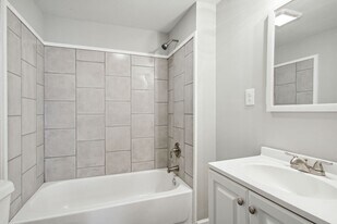 1001 Treat Ave in Savannah, GA - Building Photo