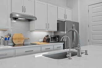 16913 Adoro Dr in Manor, TX - Building Photo - Building Photo