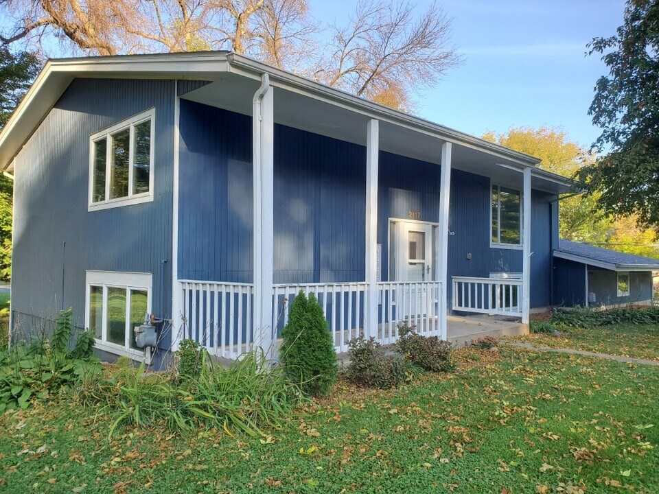 2117 Fern Ln in Mound, MN - Building Photo
