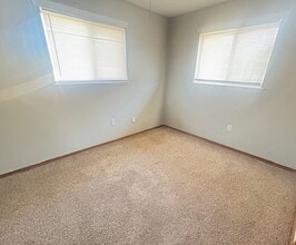 929 NW 20th St in Moore, OK - Building Photo - Building Photo