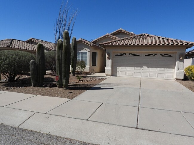 property at 9131 N Ironwood Bluffs Ln