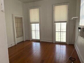 7500 Freret St, Unit 7500 in New Orleans, LA - Foto de edificio - Building Photo