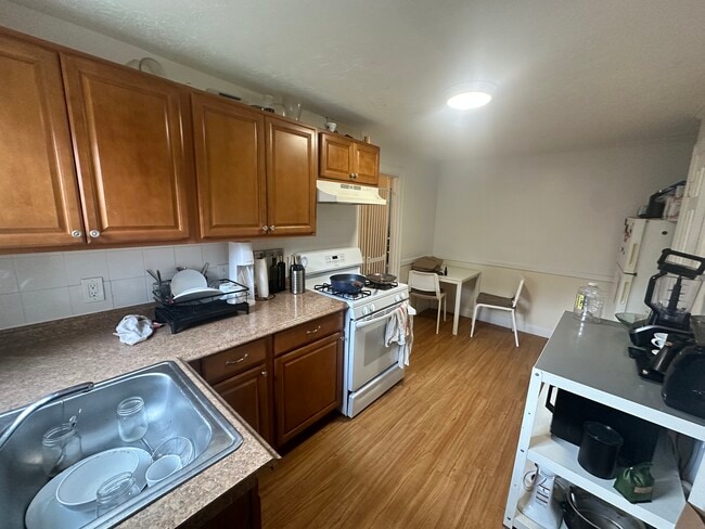 14 Bishop Rd, Unit 2