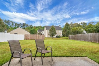 124 Larkspur Dr in Goose Creek, SC - Building Photo - Building Photo