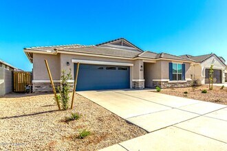 37668 W San Alvarez Ave in Maricopa, AZ - Building Photo - Building Photo