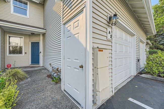 2300 Benson Rd S in Renton, WA - Building Photo - Building Photo