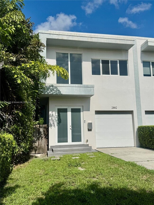 2882 SW 37th Ct in Miami, FL - Building Photo - Building Photo