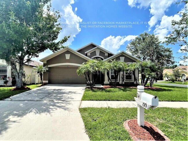 property at 1519 Appleton Pl