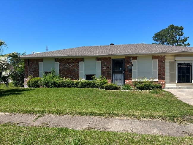 6934 Berkley Dr in New Orleans, LA - Building Photo - Building Photo
