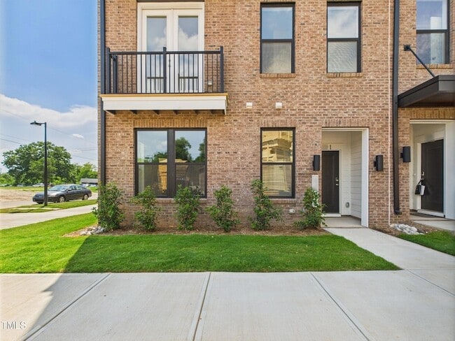 1259 Shaw View Aly, Unit 101 in Raleigh, NC - Building Photo - Building Photo