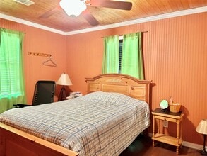 1256 Canal E in Port Bolivar, TX - Building Photo - Building Photo