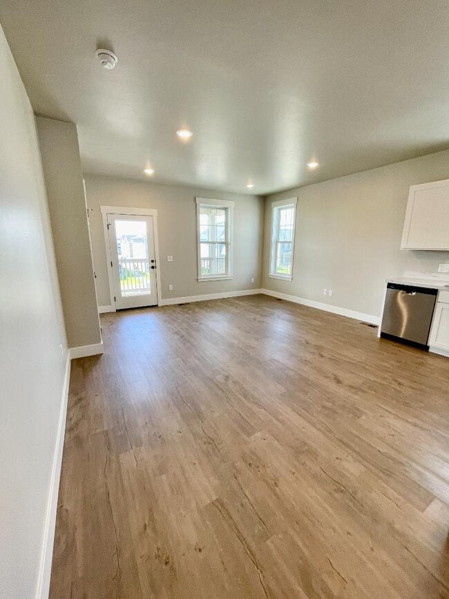 6129 Elysian Rd in Billings, MT - Building Photo - Building Photo