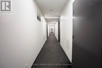 120-120 Varna Dr in Toronto, ON - Building Photo - Building Photo
