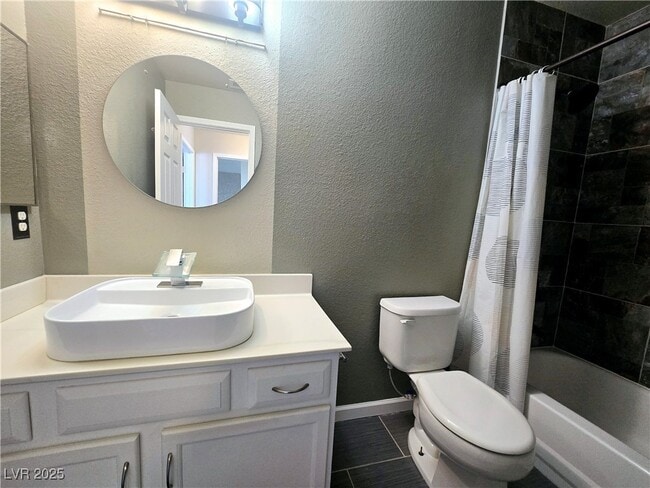 4316 W Lake Mead Blvd in Las Vegas, NV - Building Photo - Building Photo