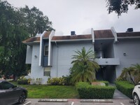 9229 SW 87th Ave, Unit INWOOD Codominium in Miami, FL - Building Photo - Building Photo