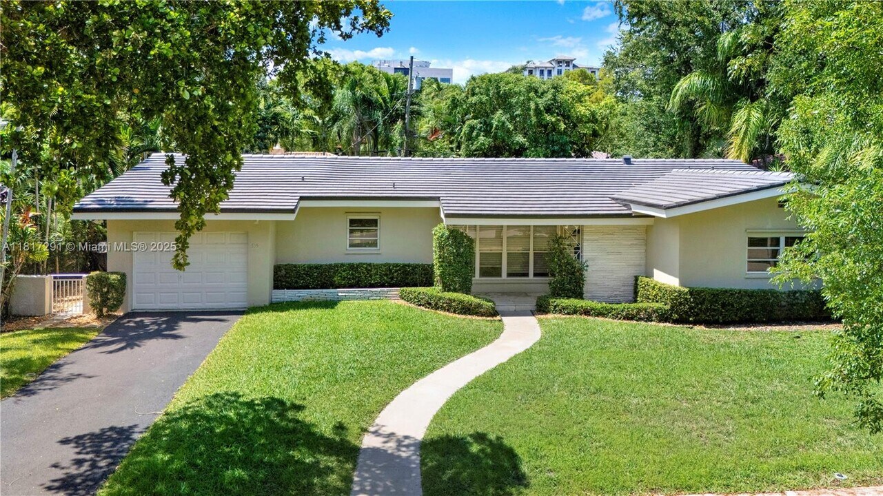535 Palermo Ave in Coral Gables, FL - Building Photo