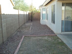 3860 E Longhorn Dr in Gilbert, AZ - Building Photo - Building Photo