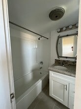 175 Johnson Dr in Bishop, CA - Building Photo - Building Photo