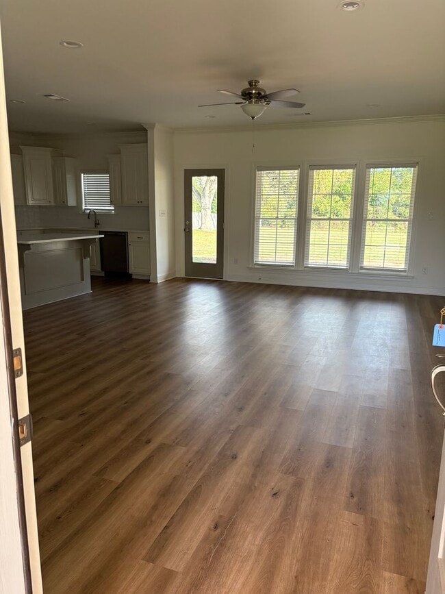 141 N Buck Run Dr in Leesburg, GA - Building Photo - Building Photo