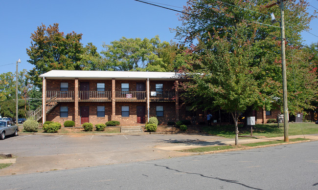 Carolina Apartments in Winston-Salem, NC - Building Photo - Building Photo