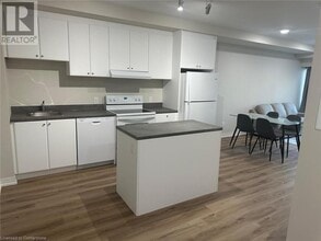 50 Herrick Ave in St Catharines, ON - Building Photo - Building Photo