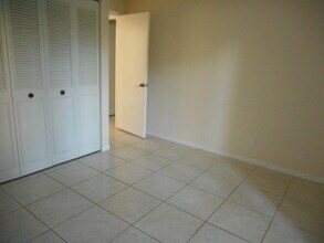 202 Foxtail Dr in Greenacres, FL - Building Photo - Building Photo