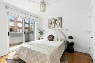 152 Withers St, Unit 2B in Brooklyn, NY - Building Photo - Building Photo