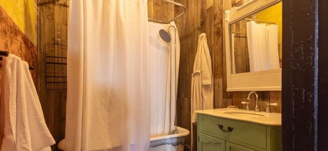 723 S Center St in Terre Haute, IN - Building Photo - Building Photo