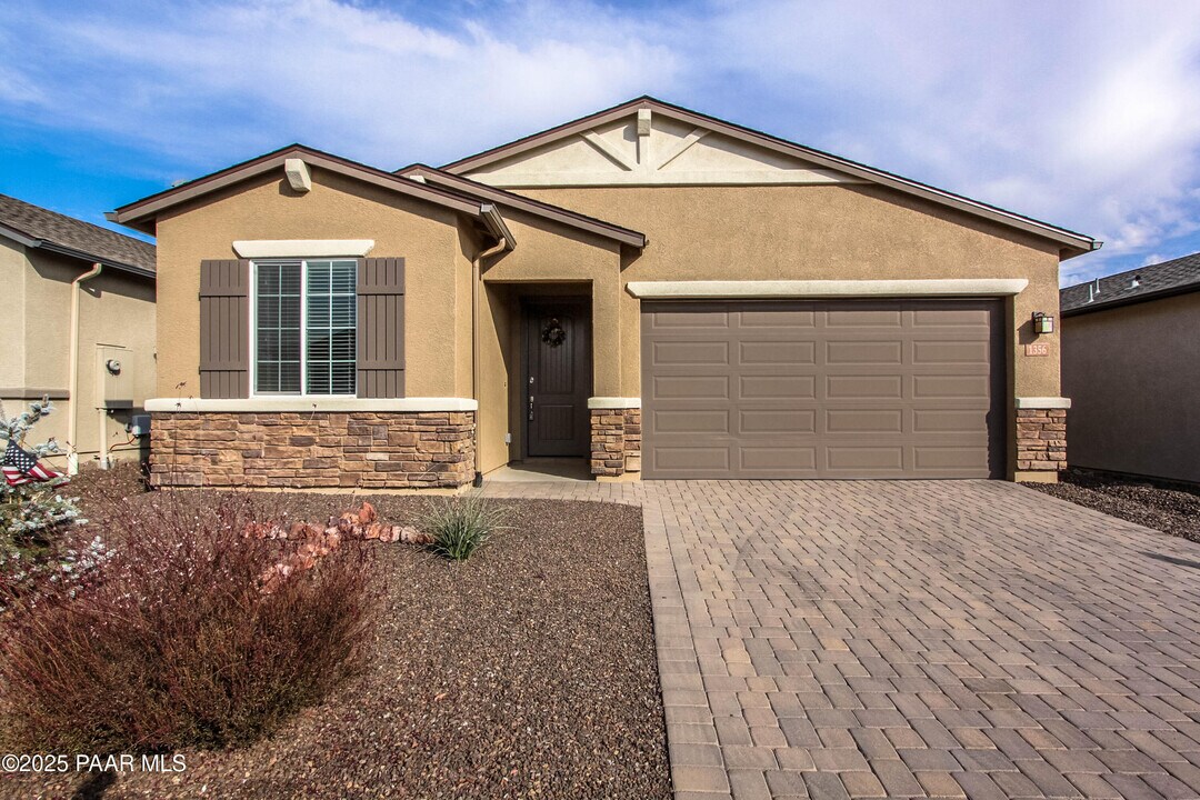 1356 Warbler Wy in Prescott, AZ - Building Photo