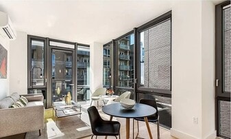 41-22 24th St, Unit 7G in Queens, NY - Building Photo