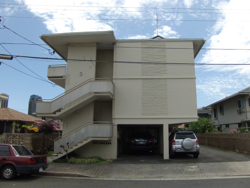 1753 Malanai St in Honolulu, HI - Building Photo