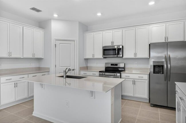 3078 Armstrong Ave in Clermont, FL - Building Photo - Building Photo