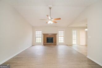 239 Northbridge Dr in Stockbridge, GA - Building Photo - Building Photo