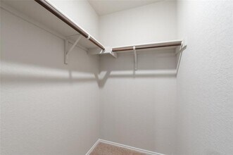 6104 Brampton Ln in Austin, TX - Building Photo - Building Photo