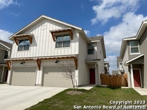 property at 10317 Lynwood Vlg