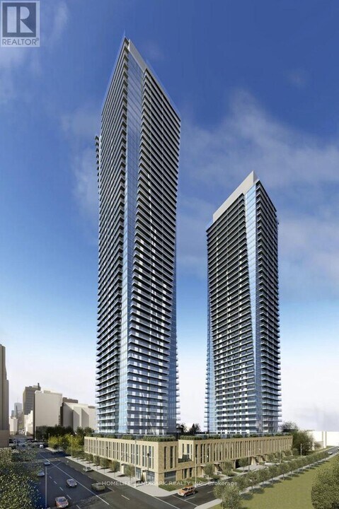 1080-1080 Bay St. in Toronto, ON - Building Photo