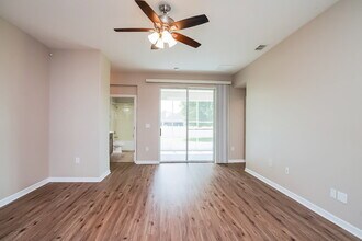 5736 Coquyt Dr in Mount Dora, FL - Building Photo - Building Photo