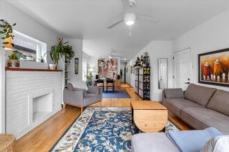 2447 N Kildare Ave in Chicago, IL - Building Photo - Building Photo