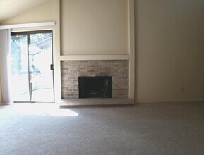 15278 Sunwood Blvd in Tukwila, WA - Building Photo - Building Photo