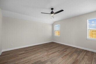 3210 Banyan Dr in Santa Fe, TX - Building Photo - Building Photo