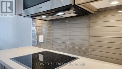 2-402 Teagarden Ct in Toronto, ON - Building Photo - Building Photo