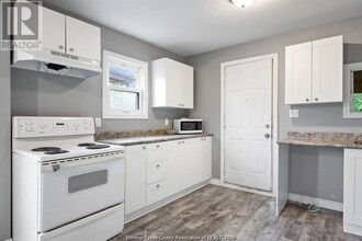 1078 Lincoln Rd in Windsor, ON - Building Photo - Building Photo